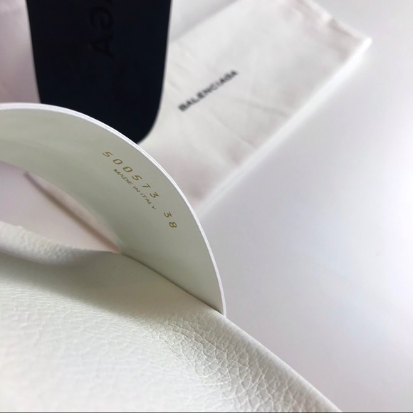 Auth Balenciaga Leather & Rubber Slides White - Picture 7 of 8